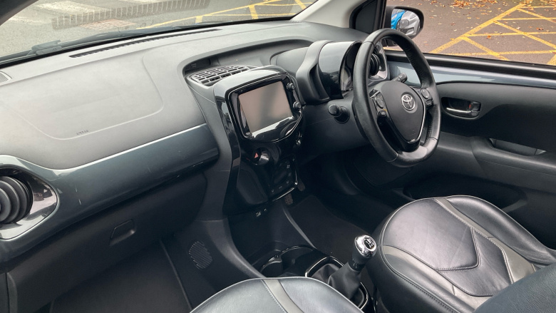 Toyota Aygo 1.0 VVT-i X-Clusiv 3 5dr Petrol Hatchback